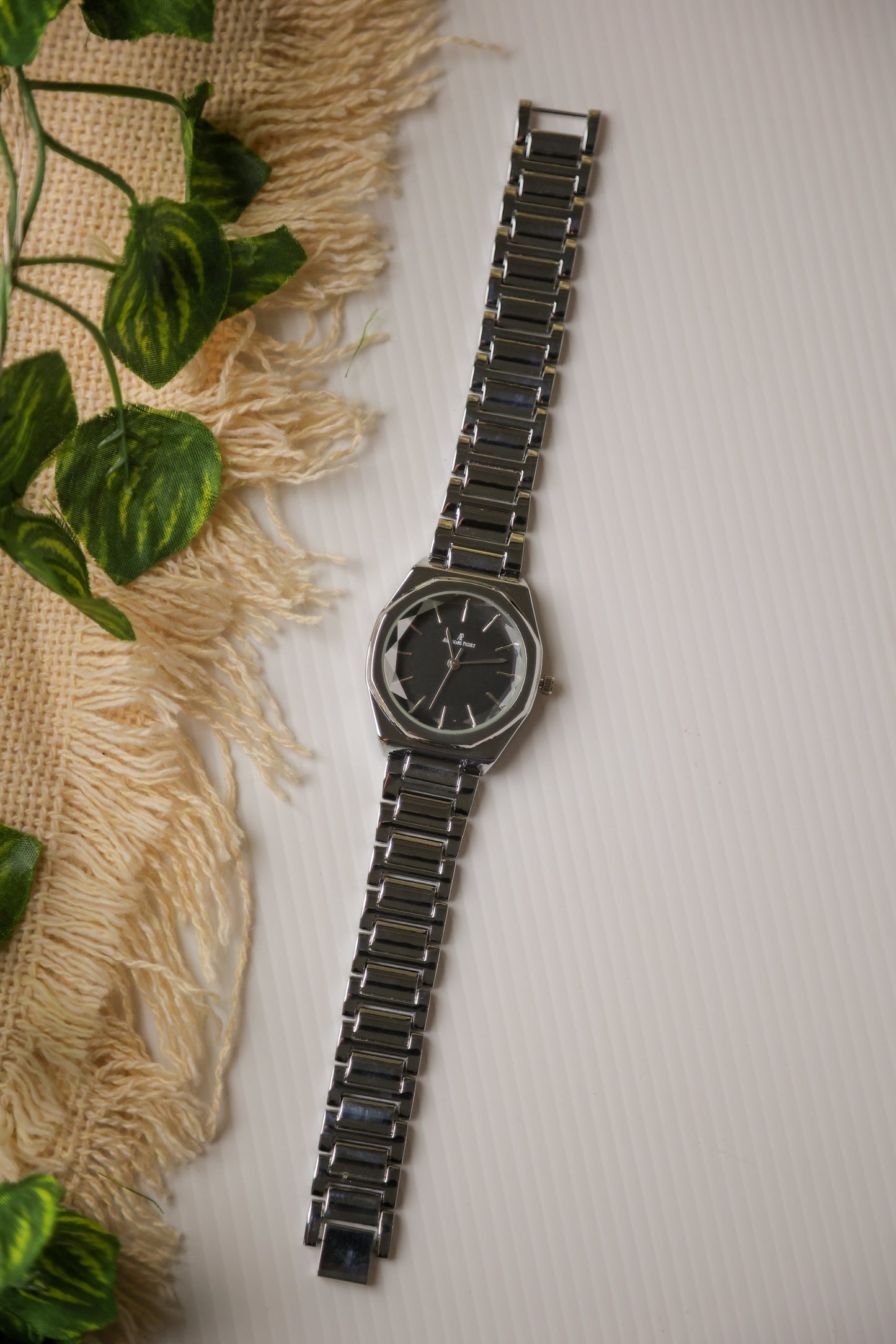 AP Max Silver Black