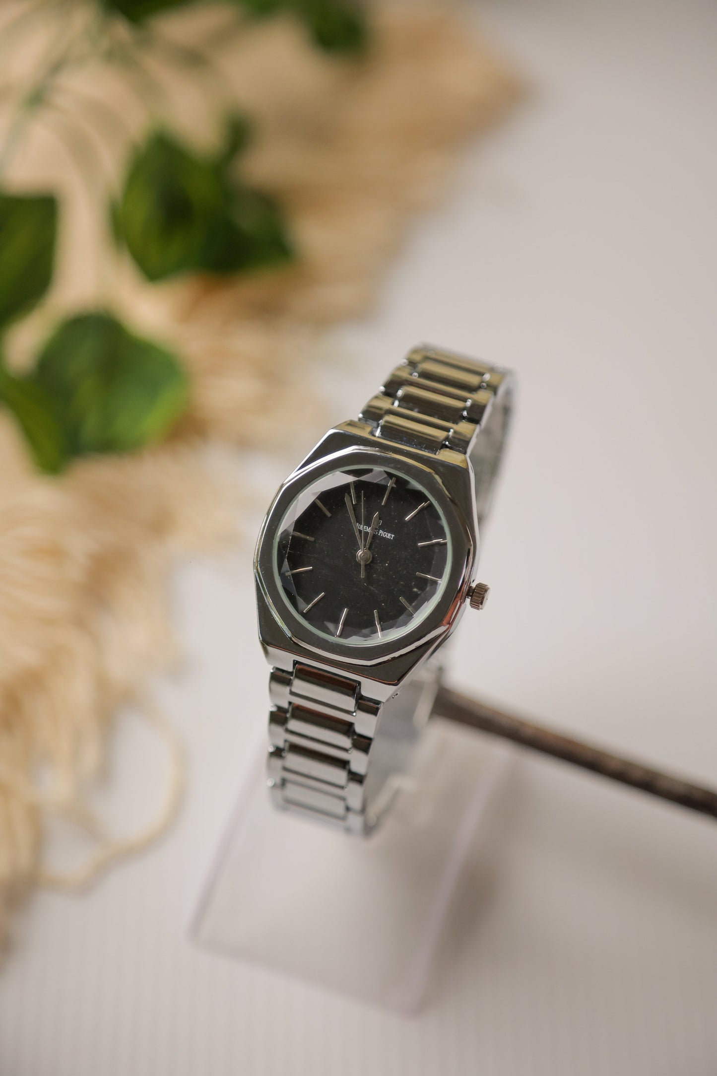 AP Max Silver Black