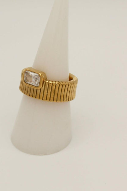 Reve Band Ring