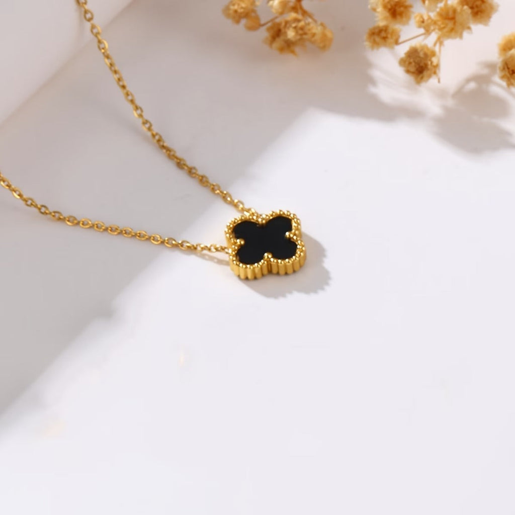 Clover Minimalist Necklace